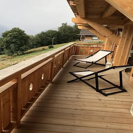 In Les Masses With Garden * Agettes