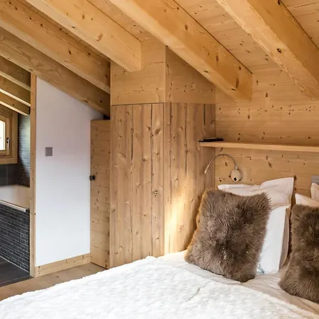 In Les Masses With Garden *