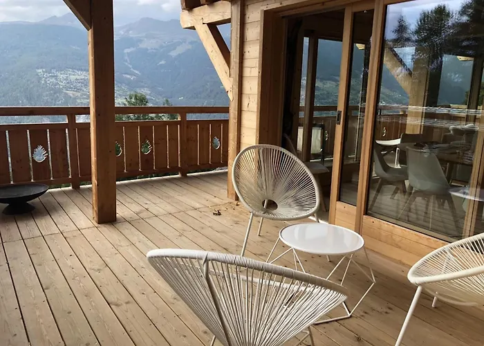 In Les Masses With Garden